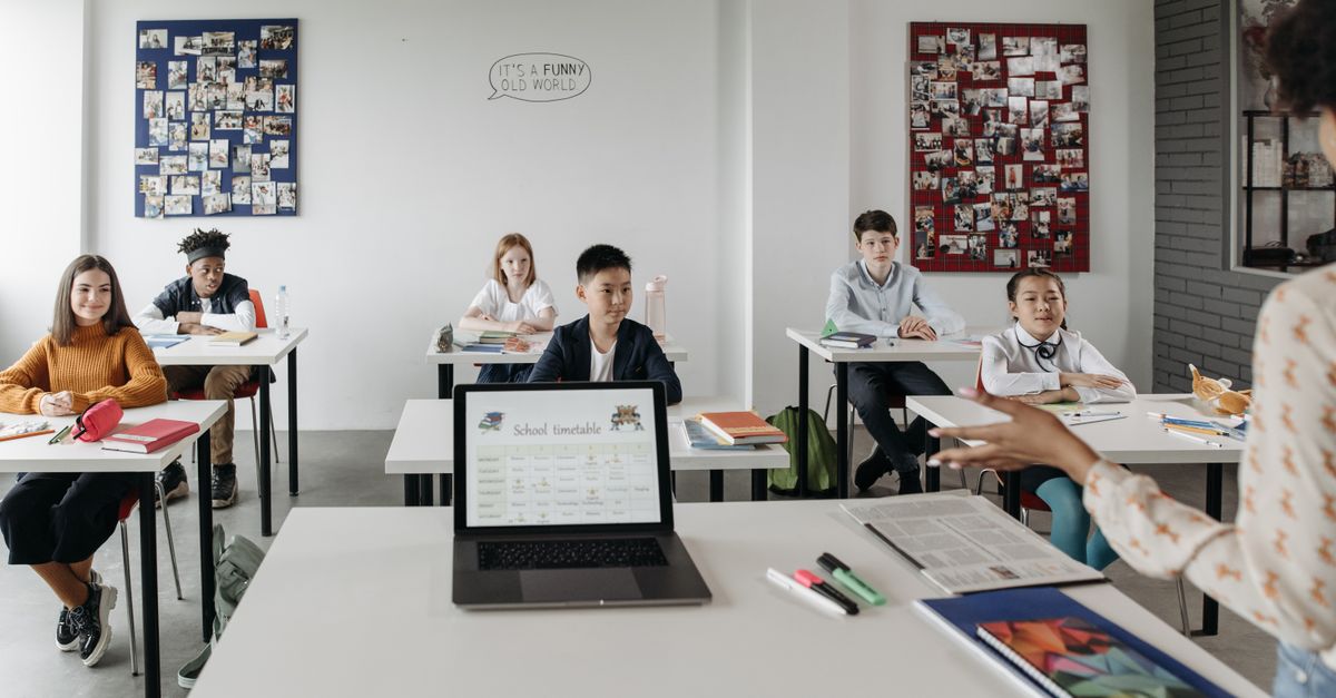 AI Giants Deploy Campus Ambassadors to Capture Student Users
