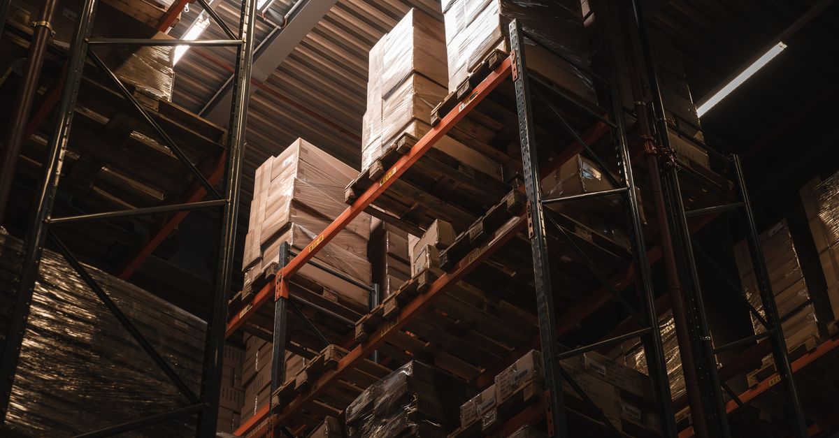Amazon Chief's Government Meetings Preceded Regulatory Action Against Anthropic