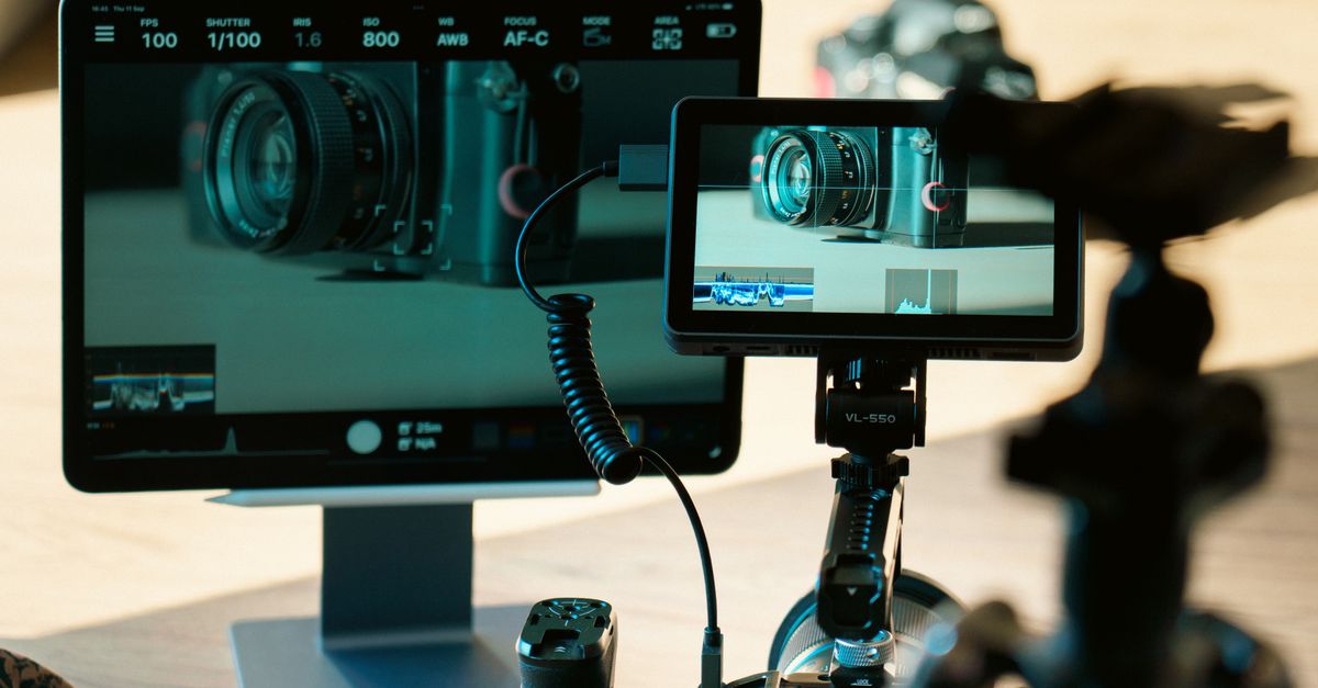 New AI System Reconstructs Moving Objects From Single Video Angles