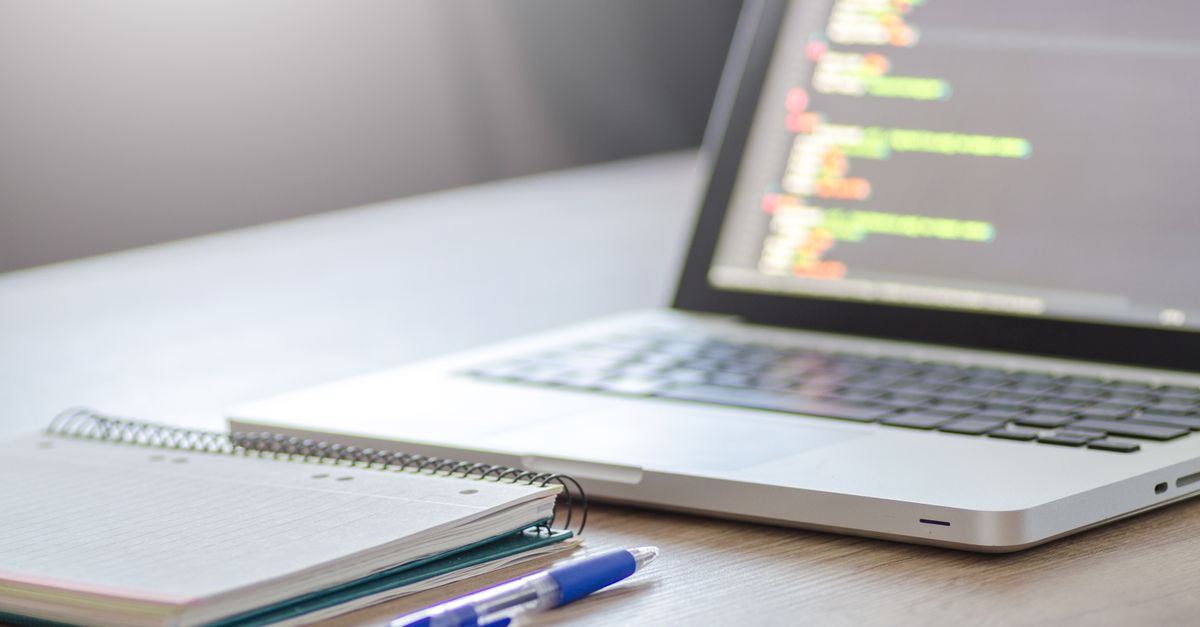 New Training Method Lets AI Learn Coding Without Perfect Answers